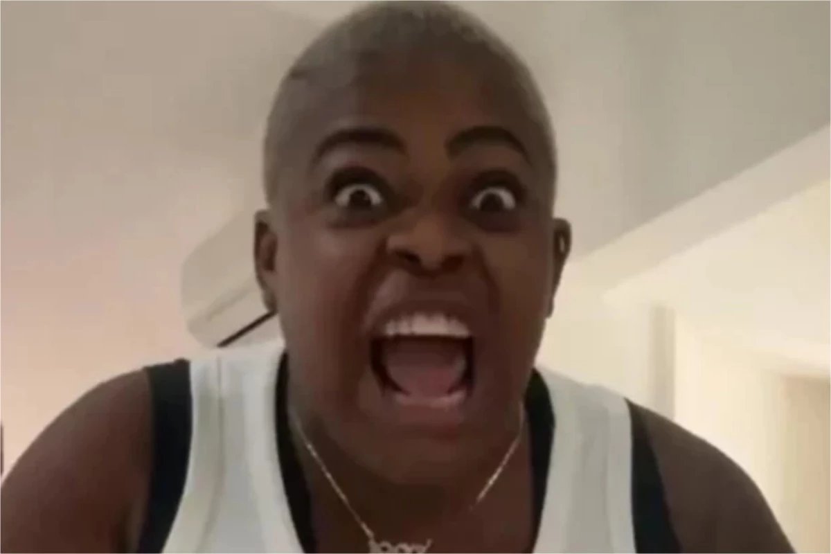 ‘Cao Covarde Jojo Todynho fica furiosa com comentario de internauta