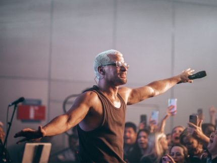 Apos Vale Tudo Thiago Martins revela foco em carreira musical