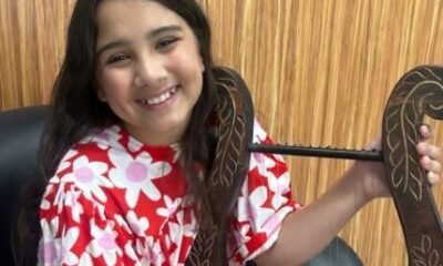 Apos aprender harpa para cena Alice Monteiro grava externas de