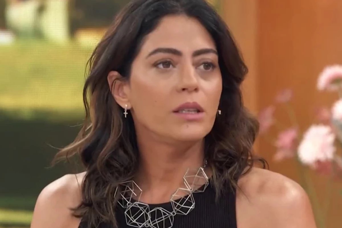 Carol Castro aparece ao vivo e faz duro desabafo sobre