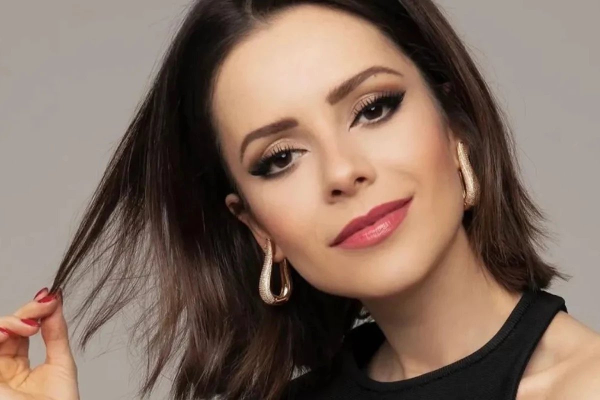 Esta foi a reacao de Sandy apos ex publicar foto