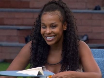 Ex BBBs e famosos se unem em apoio a Sol Vega