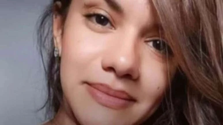 Influenciadora que levou 61 socos no elevador constroi novo.webp