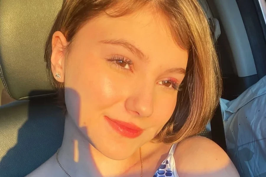 Irma de Isabel Veloso faz homenagem um mes apos.webp