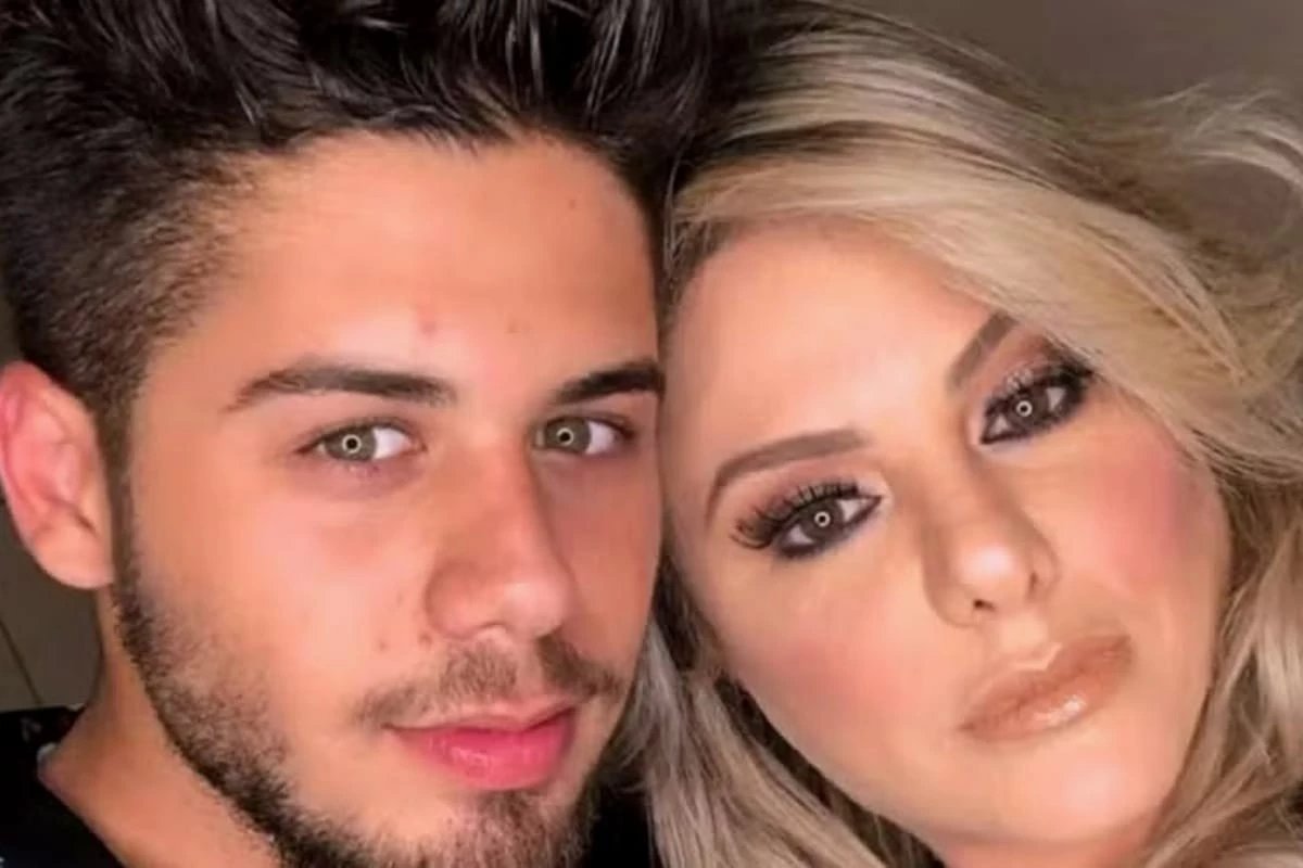 Poliana Rocha reage com forca e defende Ze Felipe de