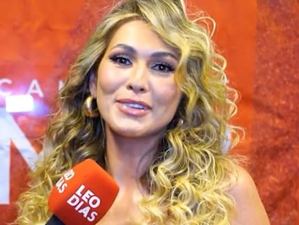 Samba e muita dedicacao Livia Andrade assume posto de