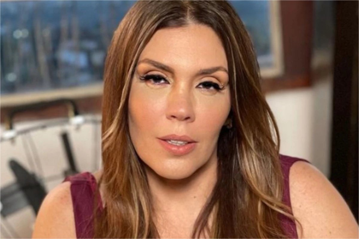 Simony e processada por suposto calote em hospital revela jornalista