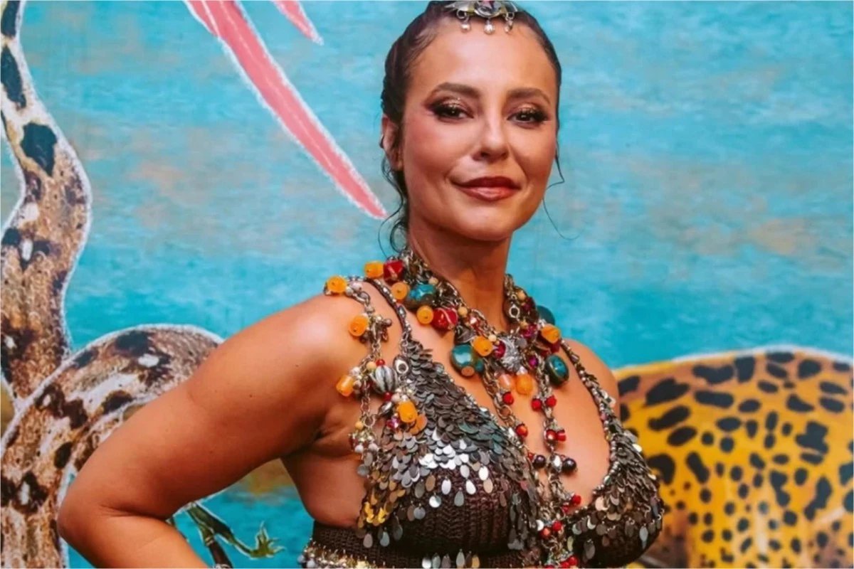 Video Paolla Oliveira curte o Carnaval no Rio de Janeiro
