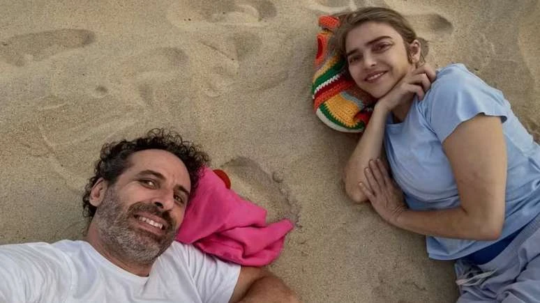 Viuvo de Titina Medeiros faz homenagem tocante no primeiro.webp