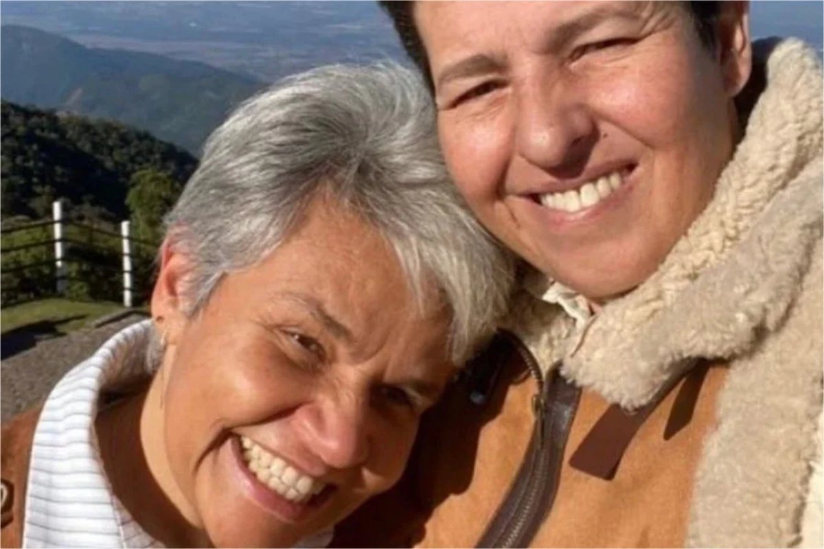 ‘Alegria Claudia Rodrigues se declara a esposa no dia em