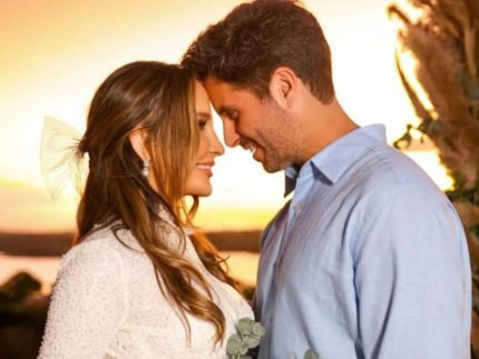 Amor duradouro Claudia Leitte celebra 19 anos de casamento com