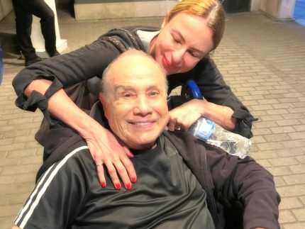 Apos internacao Stenio Garcia tem alta e esposa relata momentos