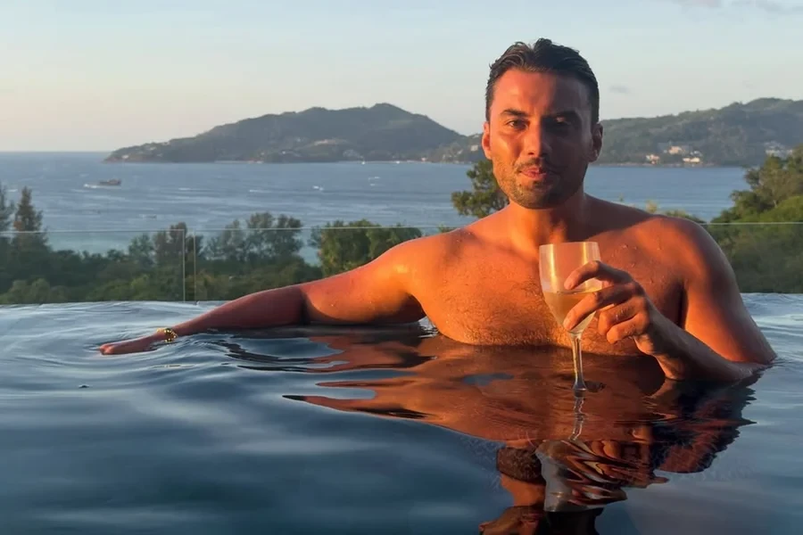 Astro de reality e encontrado morto de brucos em.webp