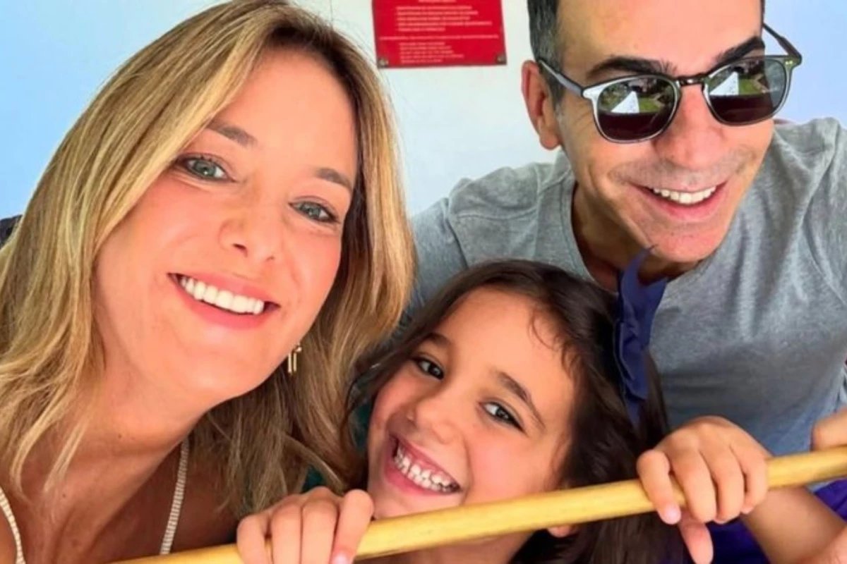 Cesar Tralli se despede da filha de 6 anos Ticiane