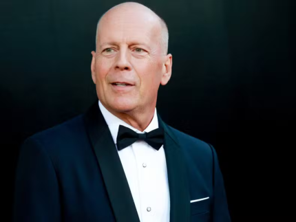 Diagnosticado com demencia Bruce Willis completa 71 anos e recebe