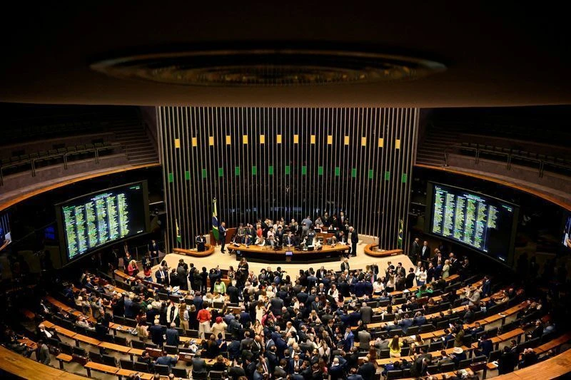 E possivel comparar racismo a misoginia.webp