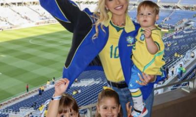 Em Orlando Virginia usa camisa 10 de Vini Jr e