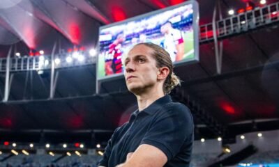 Flamengo anuncia demissao de Filipe Luis