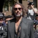 Julgamento de Russell Brand por casos de estupro e.webp