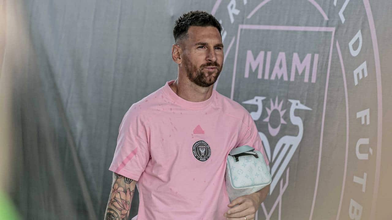 Lionel Messi surpreende Trump com presente especial na Casa Branca