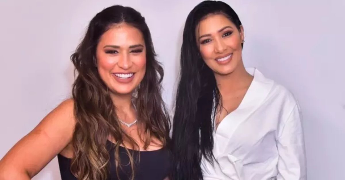 Mae de Simone e Simaria rouba a cena em foto