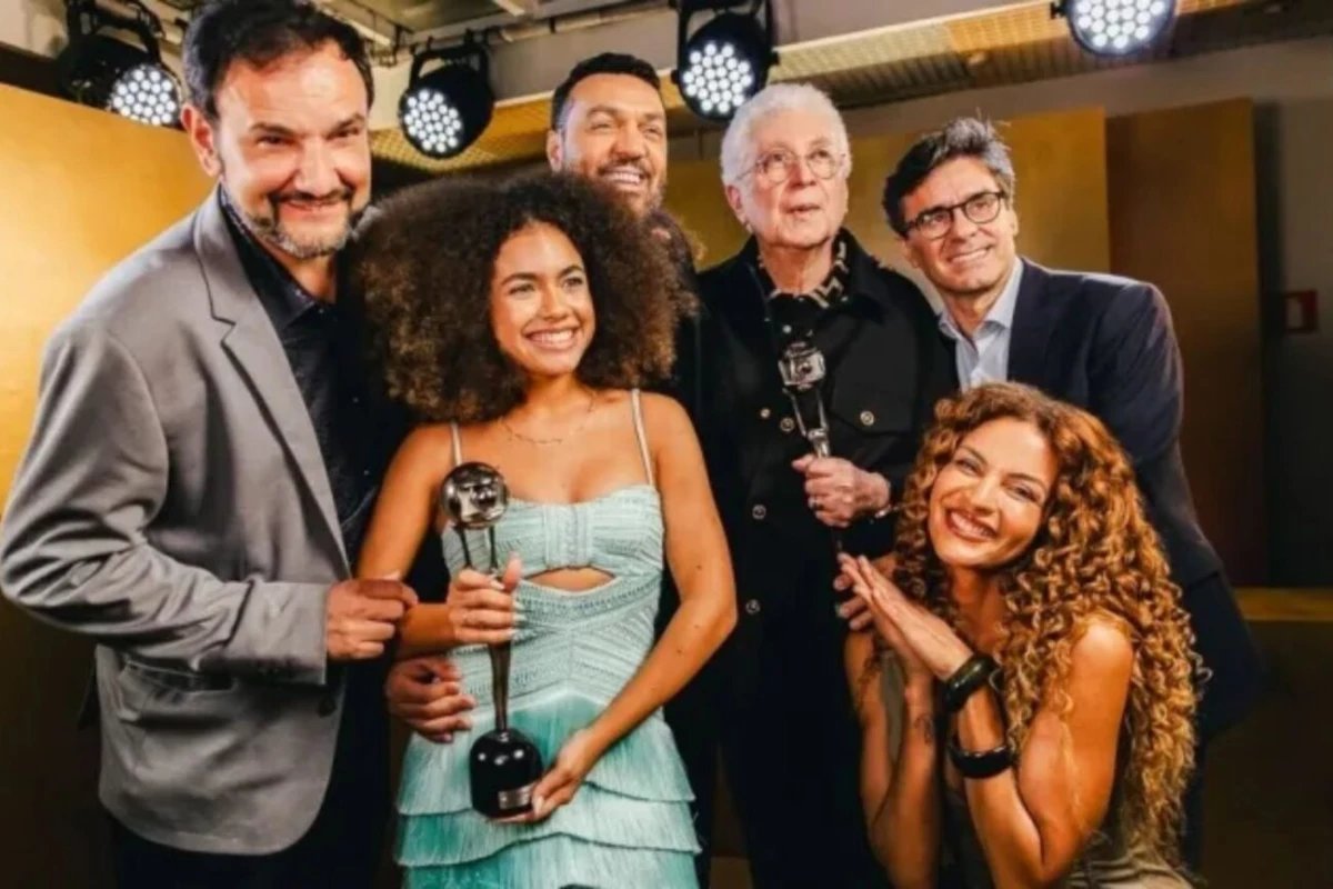 Melhores do Ano Tres Gracas domina premiacao Vale Tudo leva