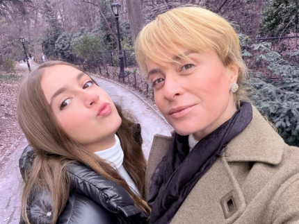 Momento mae e filha Angelica abre album de viagem com