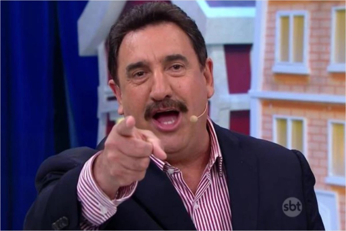 Oficial de Justica vai ao SBT atras de Ratinho apos