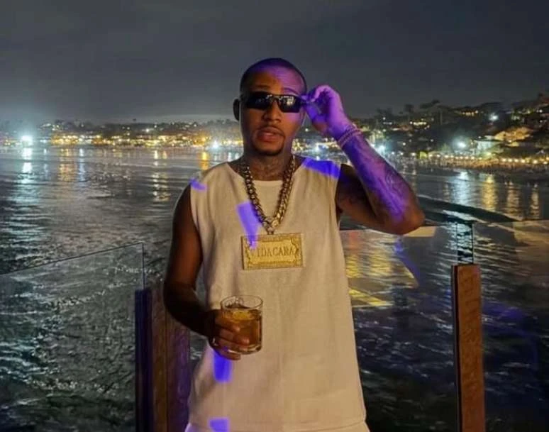 Orochi agride influenciador em balada no Rio e e.webp