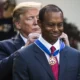Trump comenta acidente e detencao de Tiger Woods Ele.webp