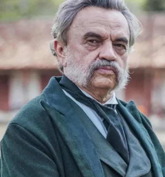 Video mostra Jose Dumont sendo preso apos condenacao por estupro