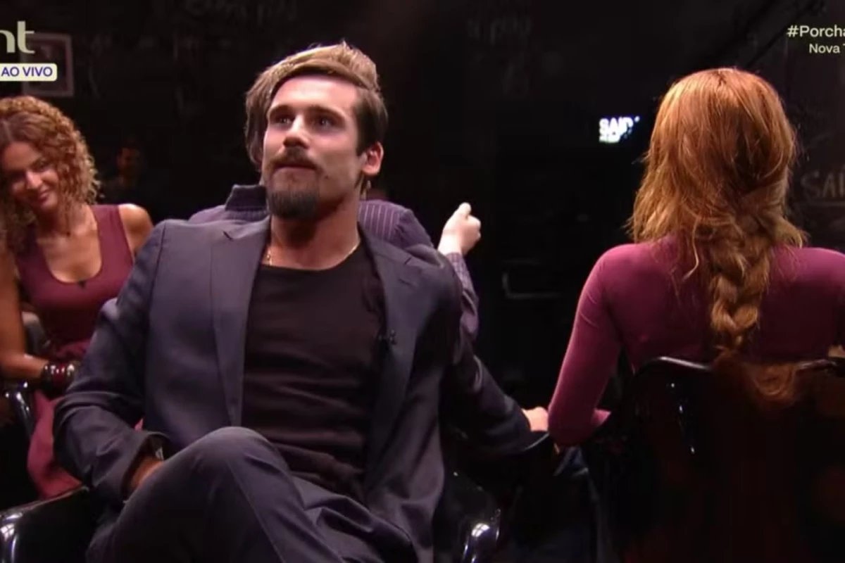 Video – Nicolas Prattes revela gafe em viagem ‘Mao na