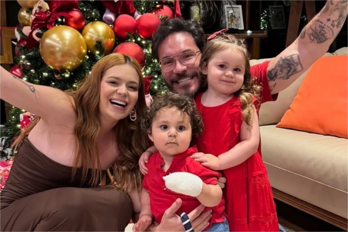 Viih Tube se emociona ao celebrar nova conquista da filha