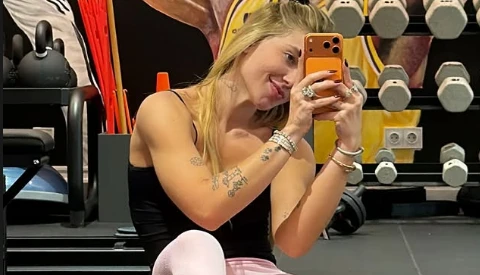 Vini Jr da tenis antiestresse para Virginia veja.webp