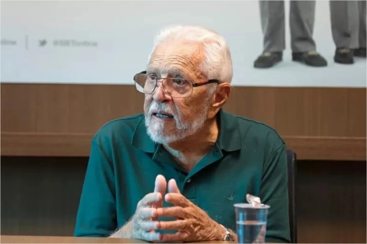 ‘Eu quero morrer… Carlos Alberto de Nobrega faz desabafo durante