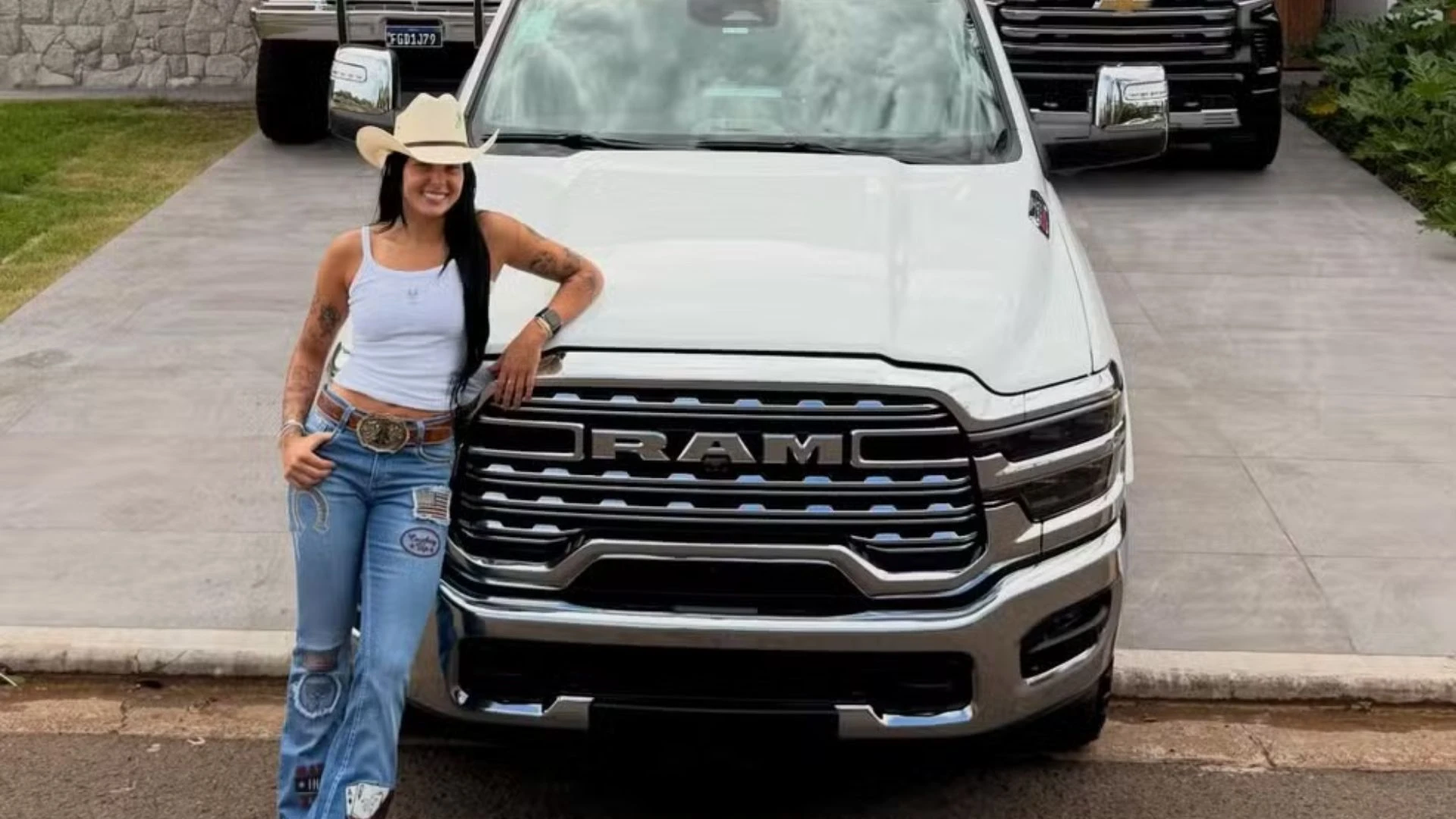 Ana Castela exibe novo carro de R 600 mil.webp