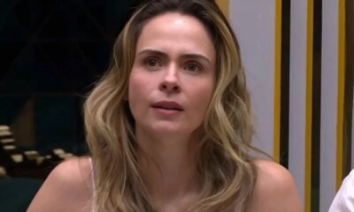 Ana Paula Renault nao deixa barato e detona criticas contra