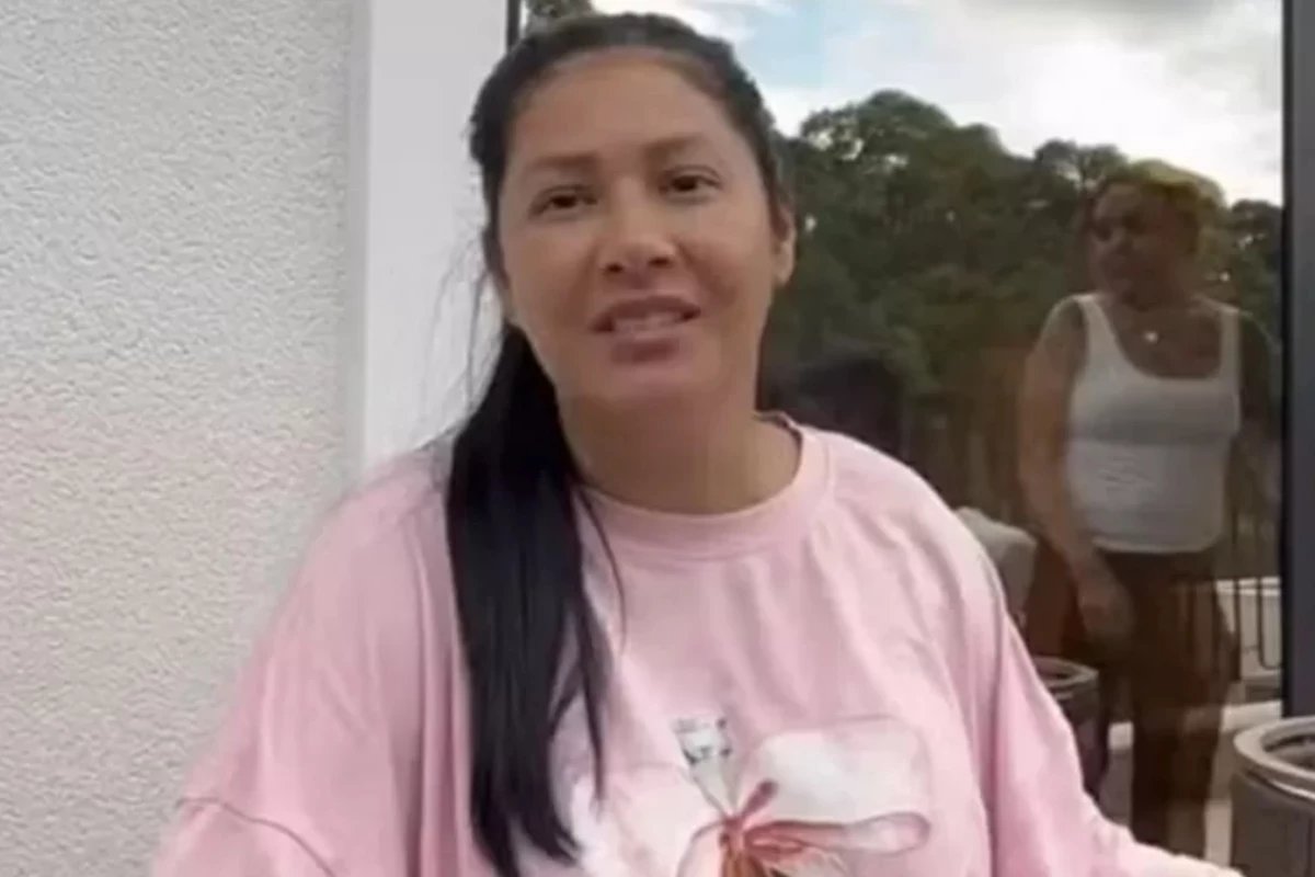 Apos ataques por causa da aparencia Simaria toma decisao e