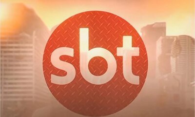 Apresentador anuncia nas redes sociais que apos 15 anos esta