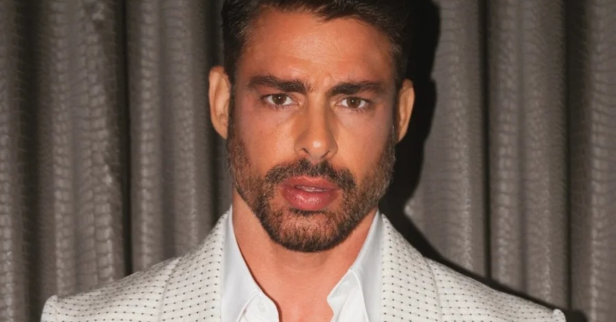 Caua Reymond mostra foto rara ao lado dos irmaos e