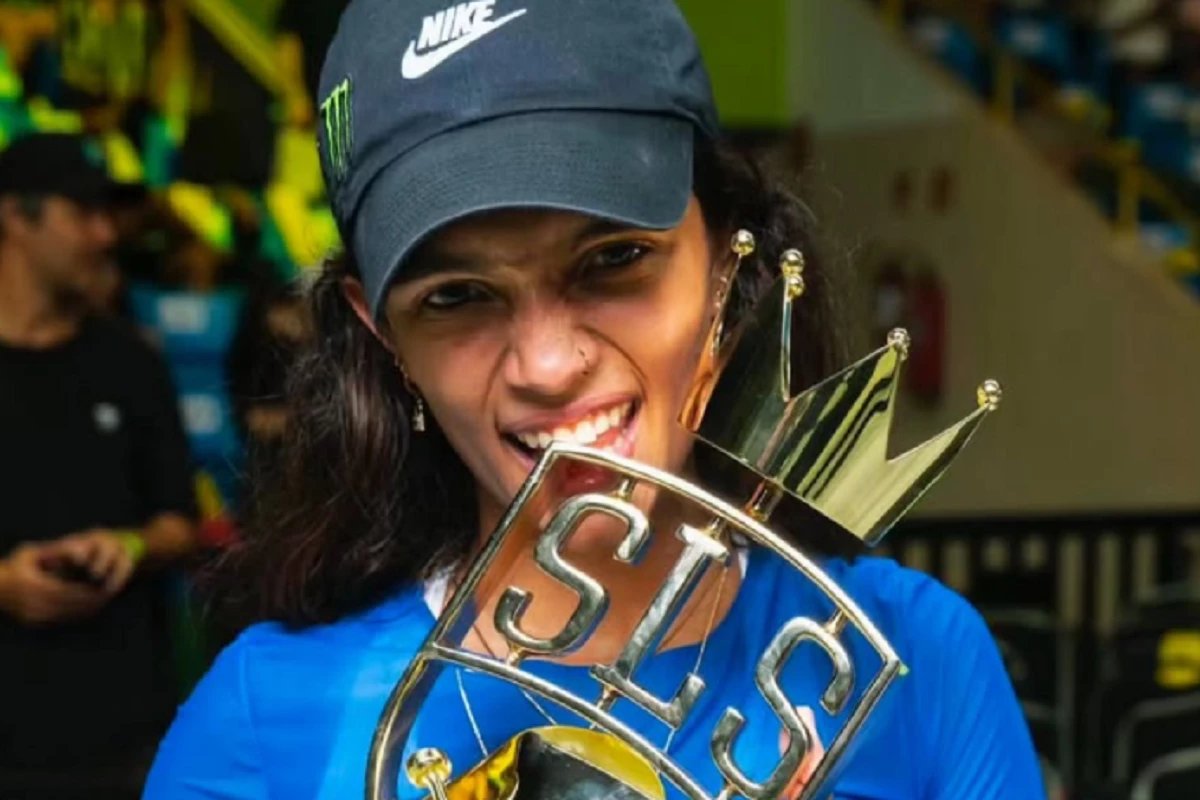 Discretas e apaixonadas Rayssa Leal e a namorada fortalecem romance