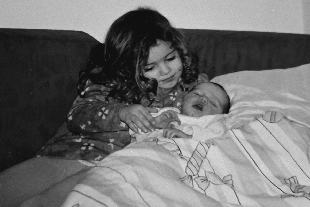 Essa menina da foto e atriz protagonista da Globo e