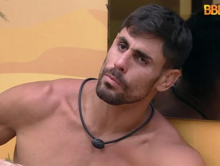 Ex-BBB Cara de Sapato perde processo contra a Globo envolvendo Amanda Meirelles