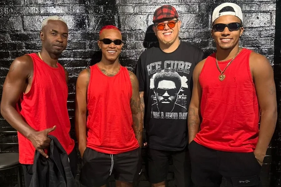 Ex Hawaianos denuncia ameacas apos deixar o grupo Fiquei com.webp