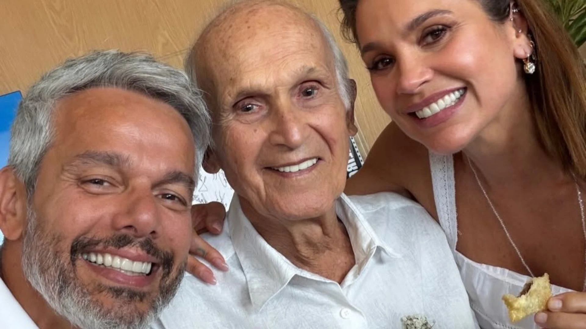 Flavia Alessandra celebra 90 anos do pai e revela.webp
