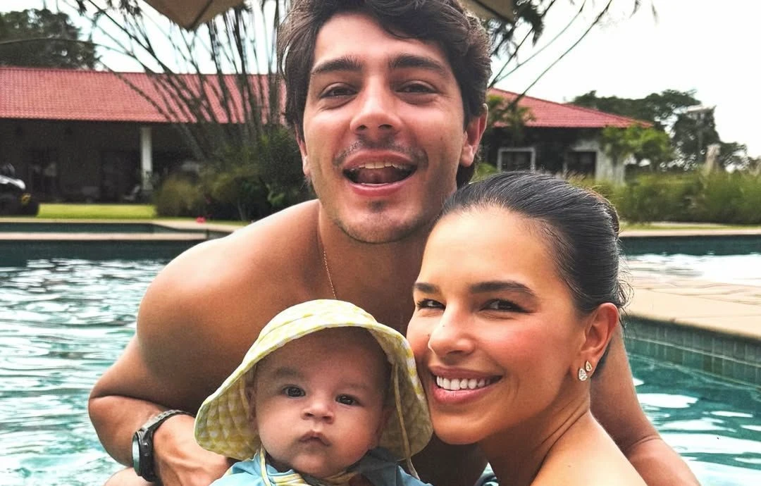 Mariana Rios mostra rosto do filho ao celebrar mesversario.webp