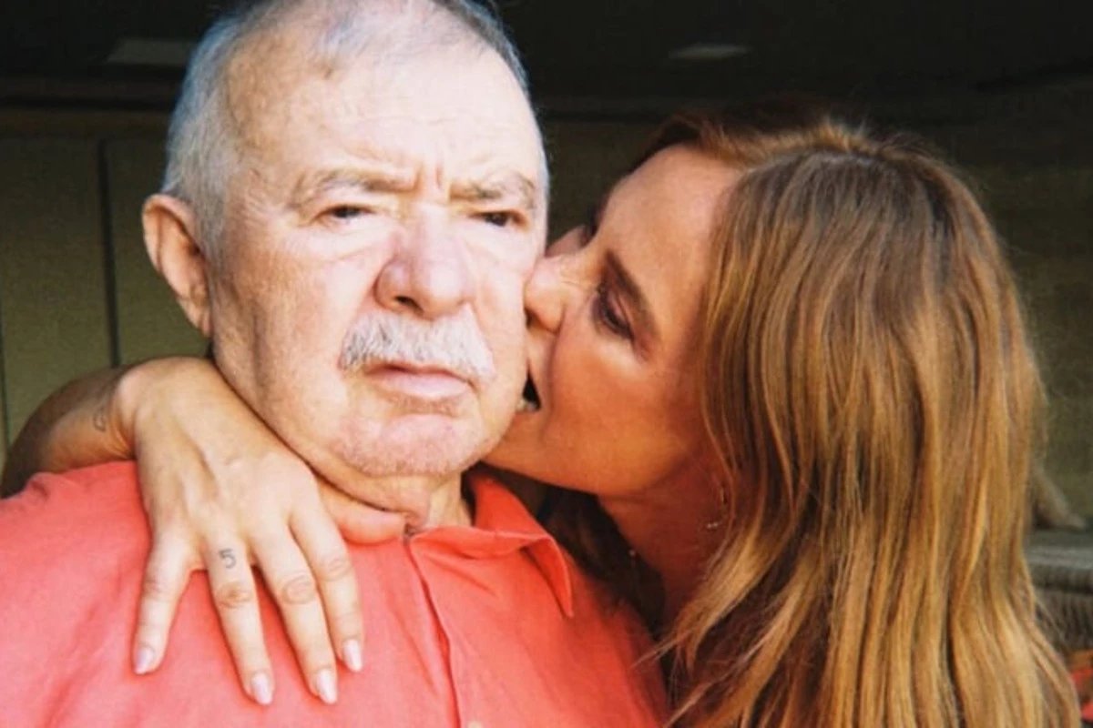 Paolla Oliveira compartilha fotos com o pai diagnosticado com doenca