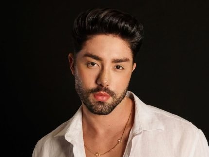 Rico Melquiades volta ao centro cirurgico para realizar nova plastica