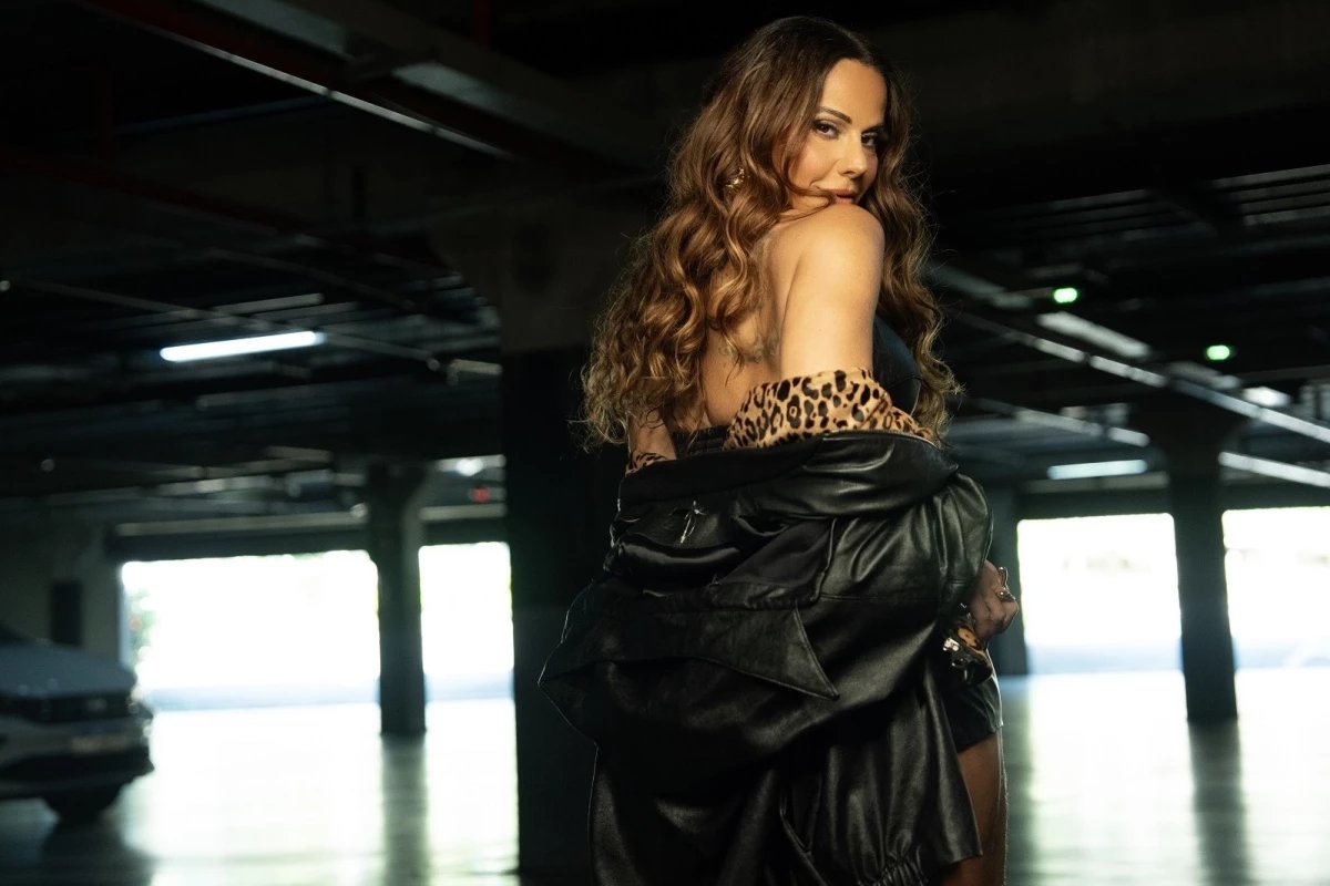 Tres Gracas Viviane Araujo abre o jogo sobre Belo casamento