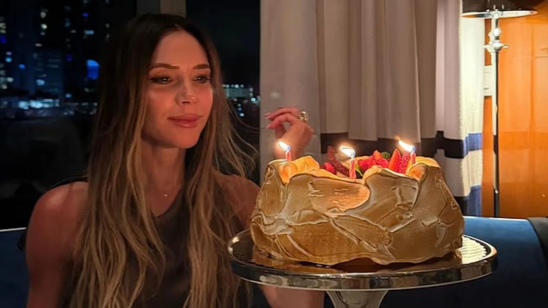 Victoria Beckham faz reflexao em aniversario apos atrito com.webp